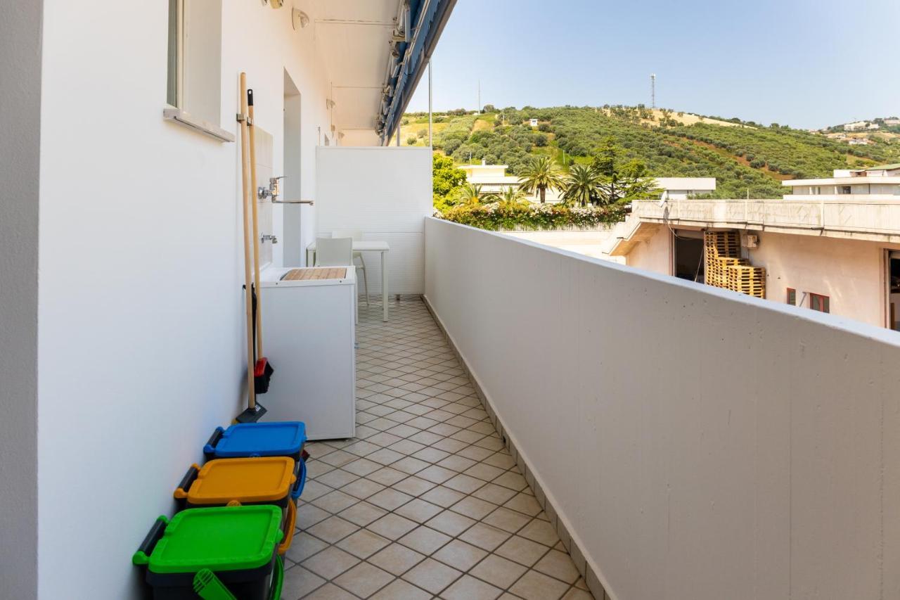 Smart And Sea Apartment Tortoreto Exterior photo